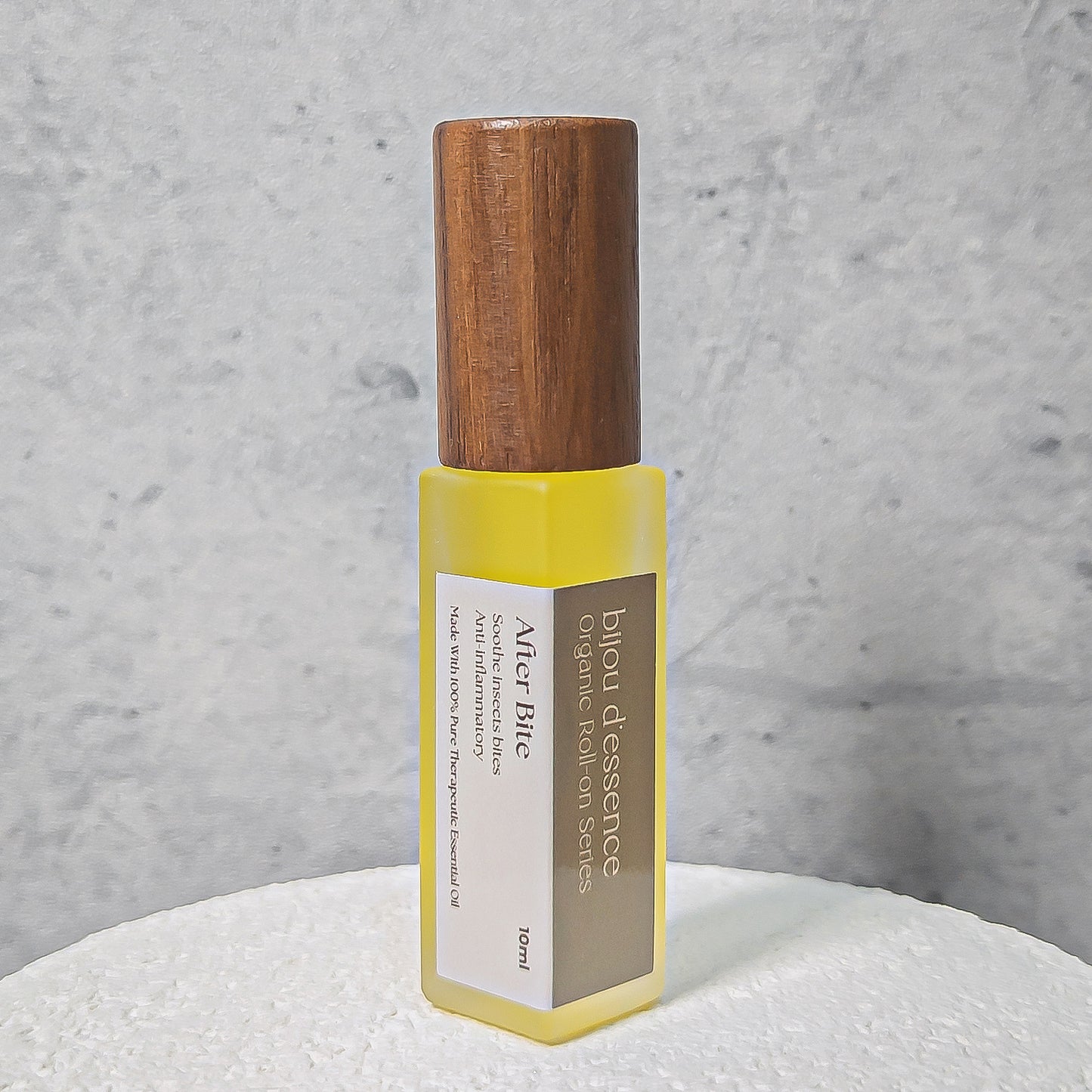 After Bite Organic Essential Oil Roll-on